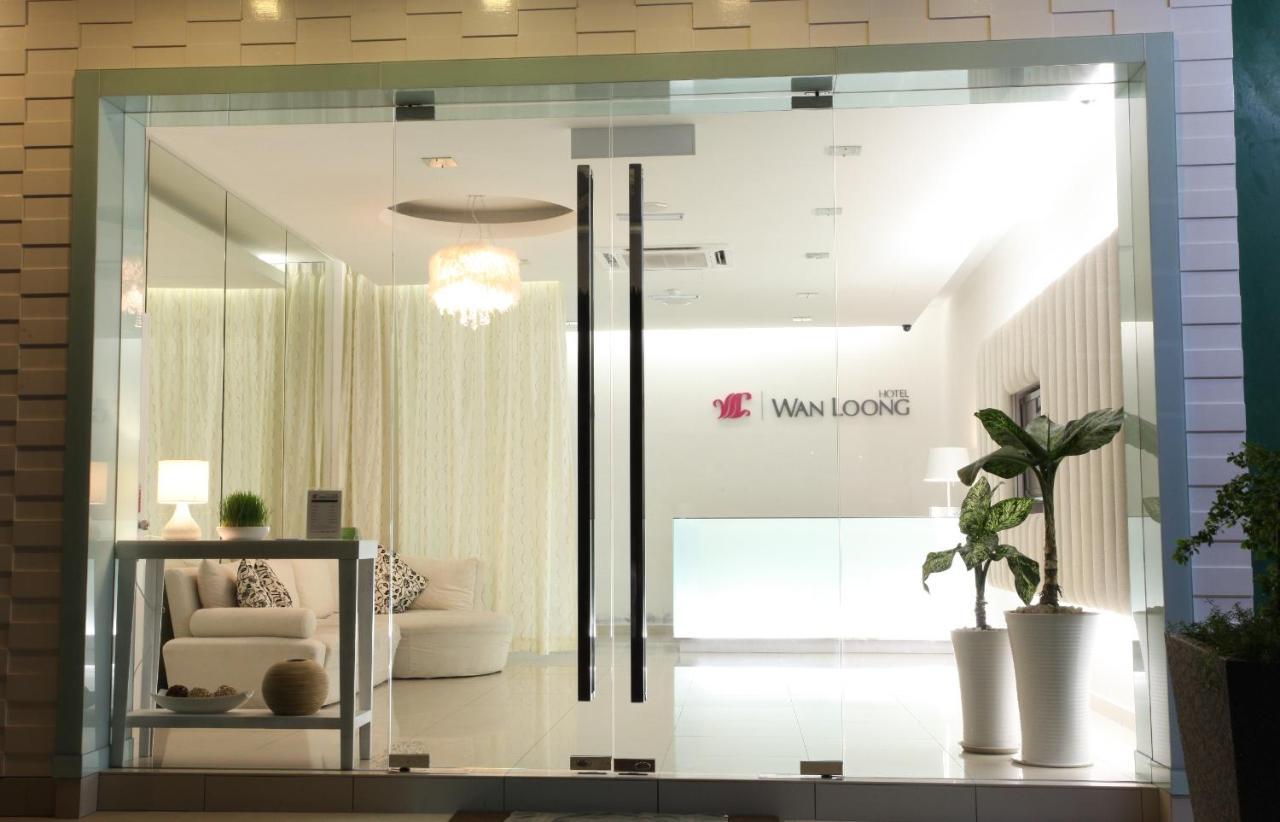Wan Loong Hotel Pontian Kecil Kültér fotó